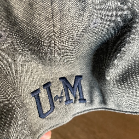 Michigan U of M Top of the World Memory fit hat. One size - Picture 2 of 7